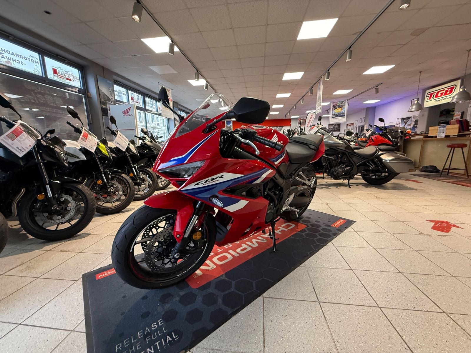 CBR 650 R