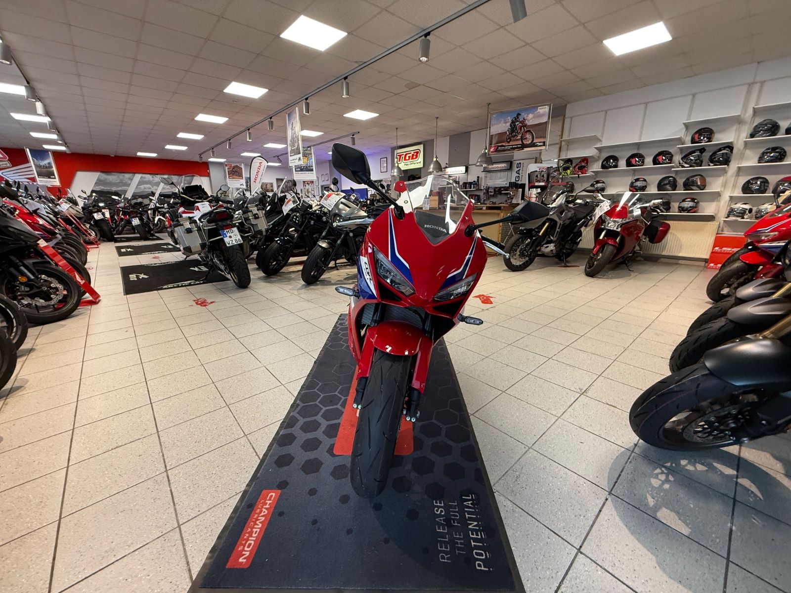 CBR 650 R
