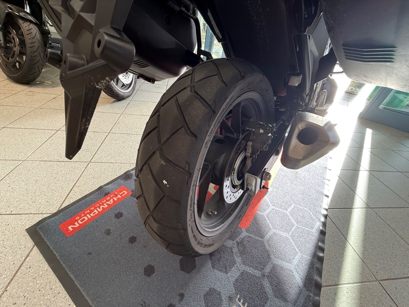 NC 750 XD inkl. Zubehör