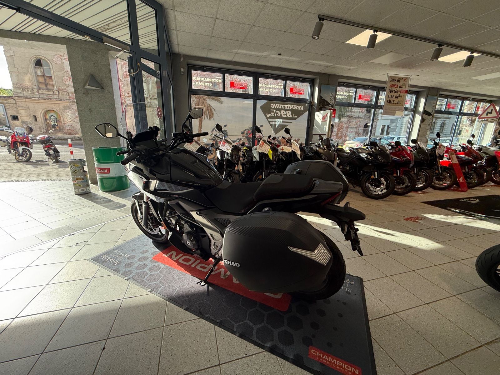 NC 750 XD inkl. Zubehör