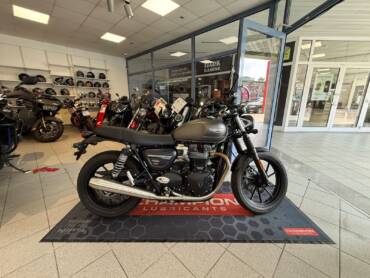 Speed Twin 900